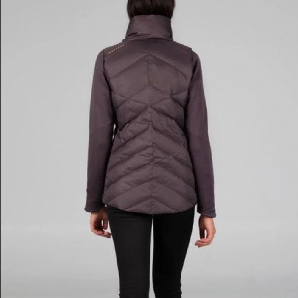 🇨🇦 INDYGENA Poplun II Insulated Sweater - Picture 6 of 13